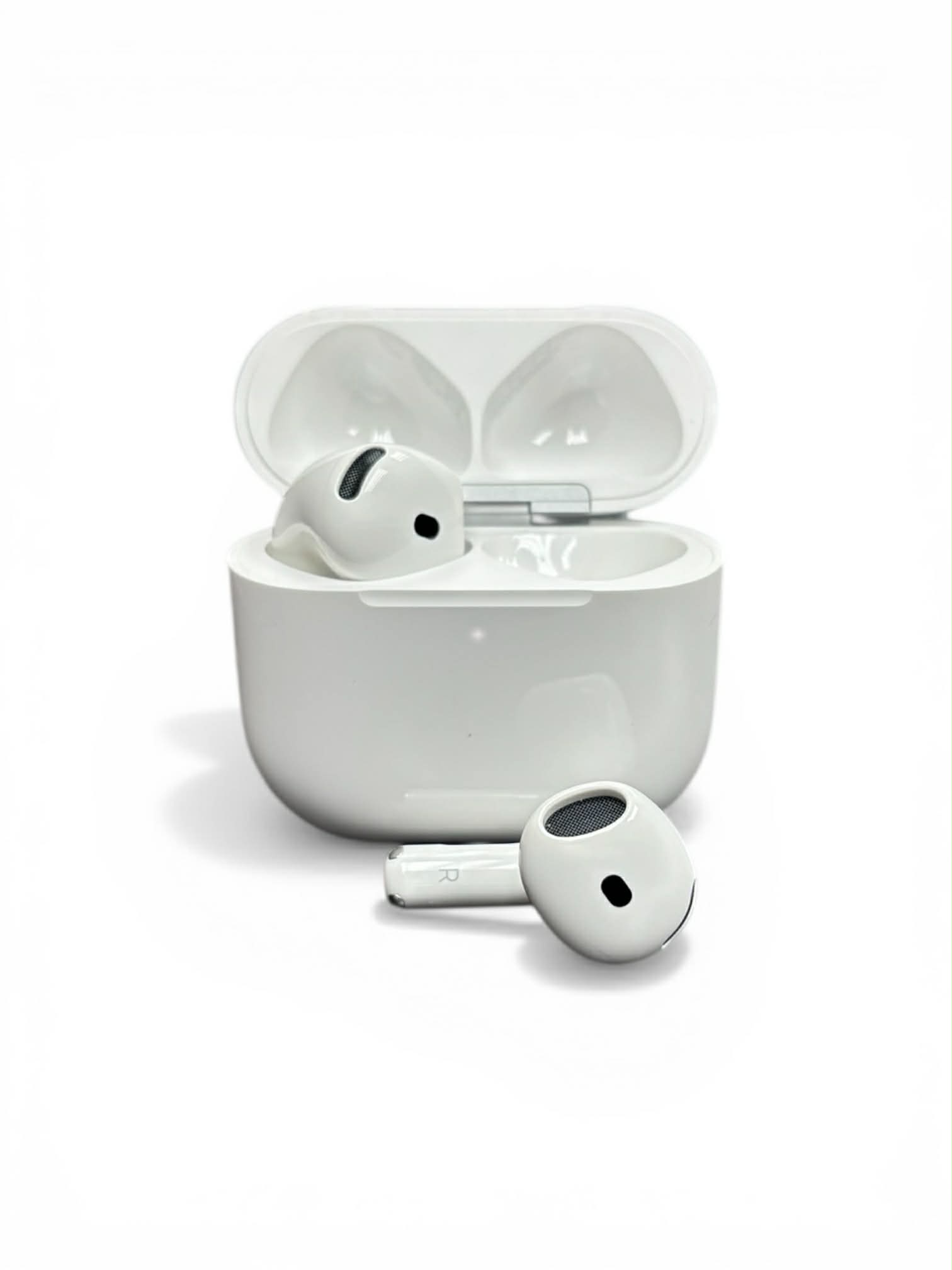 Like New Apple AirPods 4th Gen A3050+A3053 In-Ear (USB-C Case